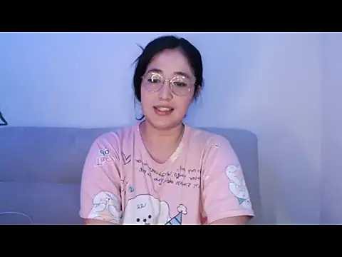 YummymeowW online show from May 15, 2:35 pm