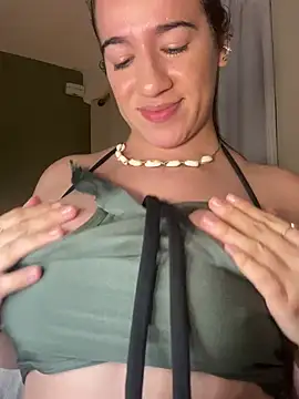 Antonellachic73 online show from February 18, 3:21 am