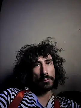 Snapshot of SpeedMagnumBlade6669 chatting on February 10, 12:48 am SpeedMagnumBlade6669 online show from February 10, 12:48 am