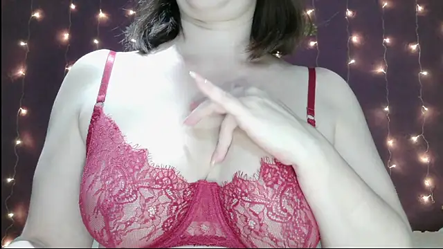 Snapshot of L1saAl1sa chatting on January 14, 5:24 am L1saAl1sa online show from January 14, 5:24 am