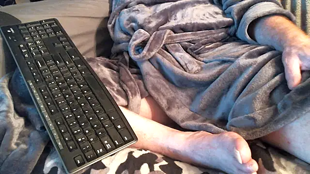 swm44601 online show from April 15, 5:14 am