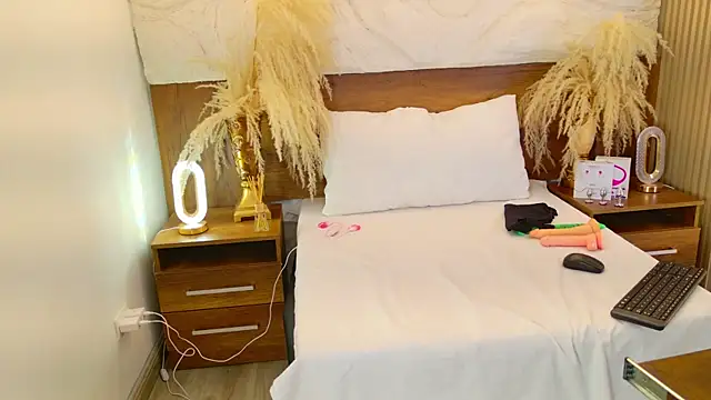 Snapshot of dojacandice chatting on July 15, 9:42 pm dojacandice online show from July 15, 9:42 pm