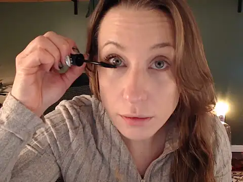 Snapshot of callmedemme chatting on July 14, 5:18 pm callmedemme online show from July 14, 5:18 pm