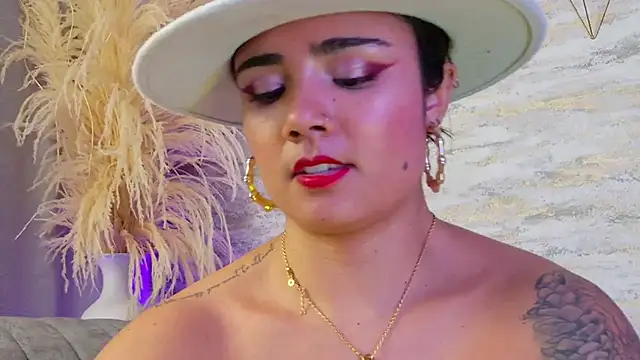 Lea Foster online show from March 8, 6:47 pm