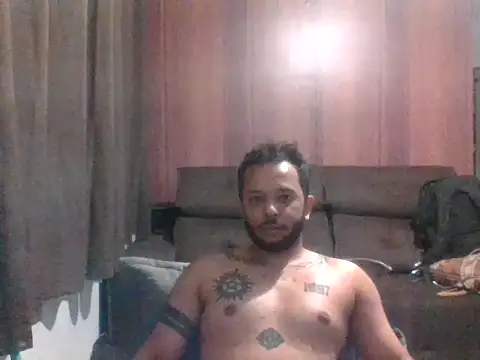 Snapshot of G_Eros18 chatting on October 23, 4:45 am G Eros18 online show from October 23, 4:45 am
