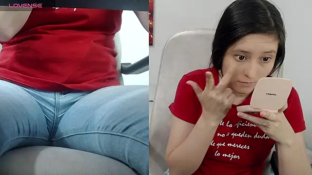 Snapshot of tania_sweet__ chatting on July 20, 3:03 pm tania sweet online show from July 20, 3:03 pm