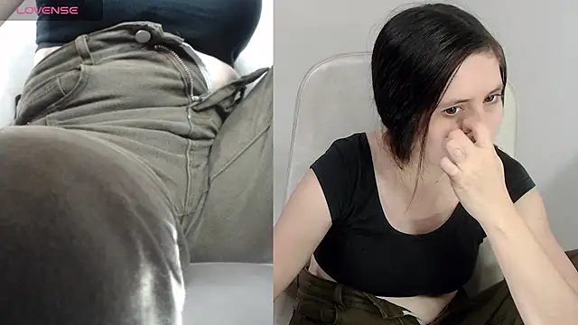 Snapshot of tania_sweet__ chatting on August 6, 4:42 pm tania sweet online show from August 6, 4:42 pm