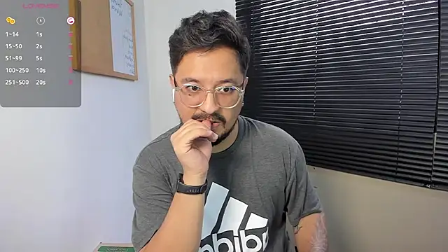 DaviidEvans  online show from December 17, 10:22 pm