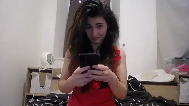 desirmiss1 online show from March 17, 1:08 pm