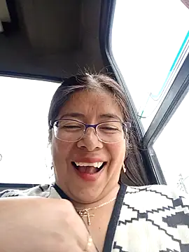 Snapshot of __valentina18 chatting on December 28, 4:20 pm   valentina18 online show from December 28, 4:20 pm