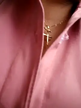 Snapshot of __valentina18 chatting on December 29, 4:19 pm   valentina18 online show from December 29, 4:19 pm