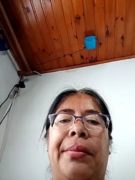 Snapshot of __valentina18 chatting on March 2, 8:18 pm   valentina18 online show from March 2, 8:18 pm