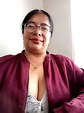 Snapshot of __valentina18 chatting on March 18, 8:48 pm   valentina18 online show from March 18, 8:48 pm