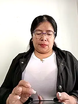 Snapshot of __valentina18 chatting on March 19, 1:18 pm   valentina18 online show from March 19, 1:18 pm