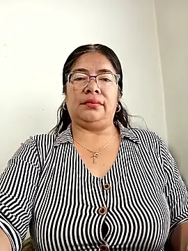 Snapshot of __valentina18 chatting on September 23, 1:03 pm   valentina18 online show from September 23, 1:03 pm