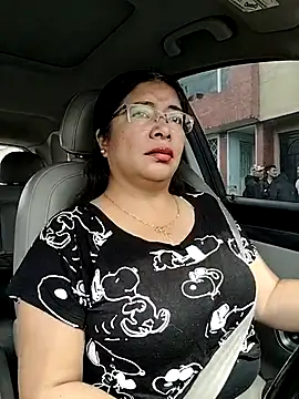 Snapshot of __valentina18 chatting on November 30, 3:49 pm valentina18 online show from November 30, 3:49 pm