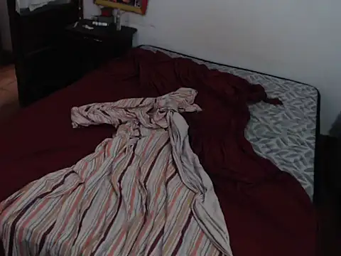 Snapshot of deftoolceles chatting on November 24, 10:53 pm deftoolceles online show from November 24, 10:53 pm