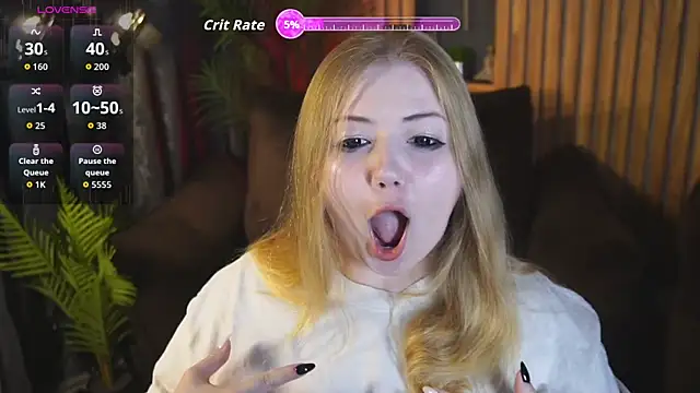 Snapshot of Tinker_Belll chatting on June 28, 7:31 pm Tinker Belll online show from June 28, 7:31 pm