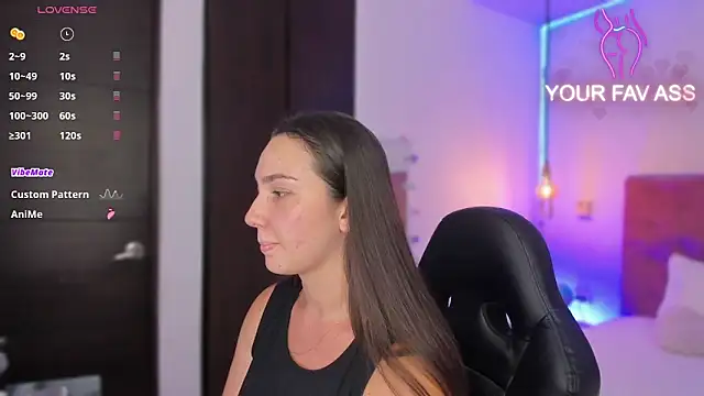 Snapshot of ava_blue chatting on February 1, 7:13 pm ava blue online show from February 1, 7:13 pm