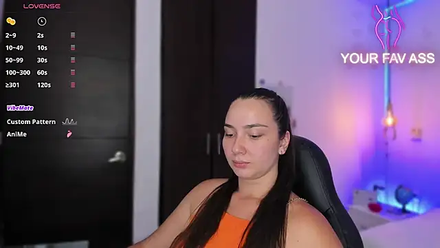 Snapshot of ava_blue chatting on February 22, 7:58 pm ava blue online show from February 22, 7:58 pm