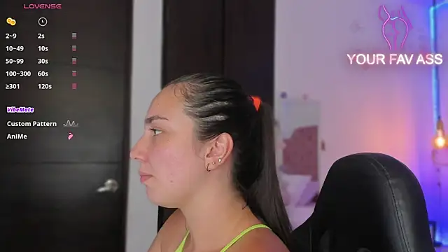 Snapshot of ava_blue chatting on March 5, 7:38 pm ava blue online show from March 5, 7:38 pm