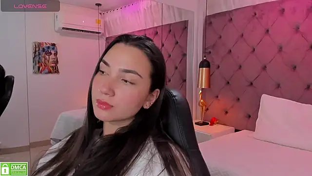 Snapshot of ava_blue chatting on March 9, 11:47 am ava blue online show from March 9, 11:47 am