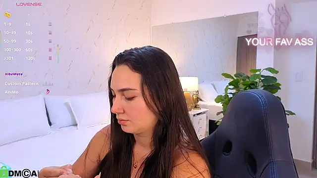 Snapshot of ava_blue chatting on October 3, 7:55 pm ava blue online show from October 3, 7:55 pm