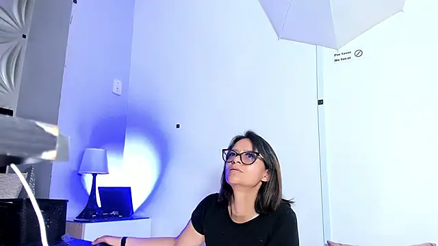 beauti wild25 online show from June 26, 7:29 pm