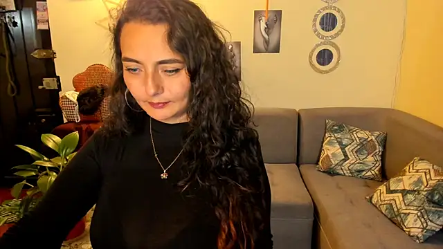 emma luxy online show from February 20, 5:12 am