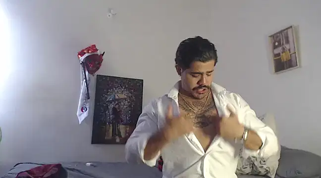 Snapshot of _Coddygold_ chatting on December 22, 12:38 pm  Coddygold  online show from December 22, 12:38 pm