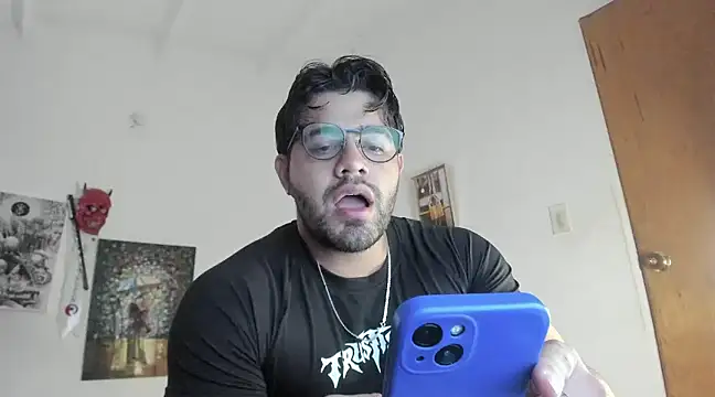 Snapshot of _Coddygold_ chatting on January 2, 10:22 pm  Coddygold  online show from January 2, 10:22 pm