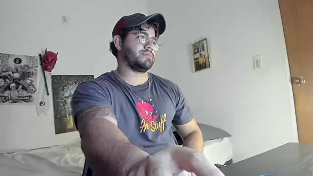 Snapshot of _Coddygold_ chatting on January 8, 11:30 pm  Coddygold  online show from January 8, 11:30 pm