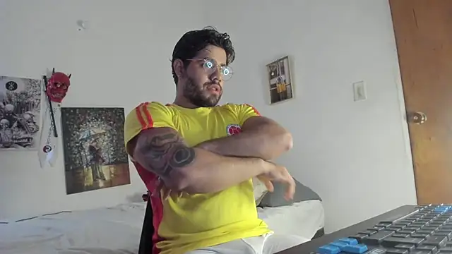 Snapshot of _Coddygold_ chatting on January 9, 12:19 pm  Coddygold  online show from January 9, 12:19 pm