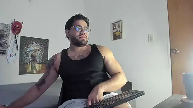 Snapshot of _Coddygold_ chatting on January 11, 11:45 am  Coddygold  online show from January 11, 11:45 am