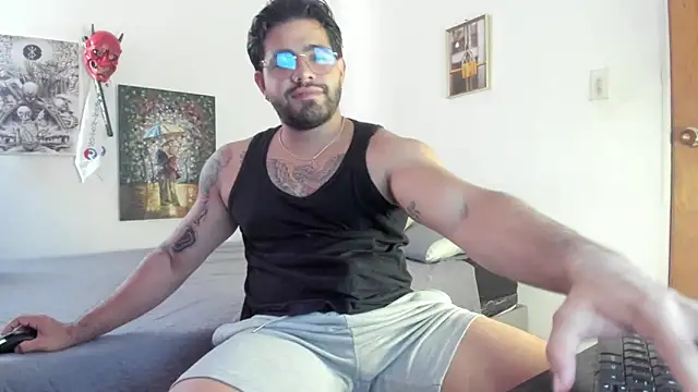 Snapshot of _Coddygold_ chatting on January 11, 2:47 pm  Coddygold  online show from January 11, 2:47 pm