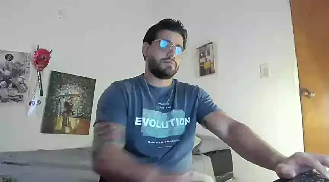 Snapshot of _Coddygold_ chatting on January 14, 12:24 pm  Coddygold  online show from January 14, 12:24 pm