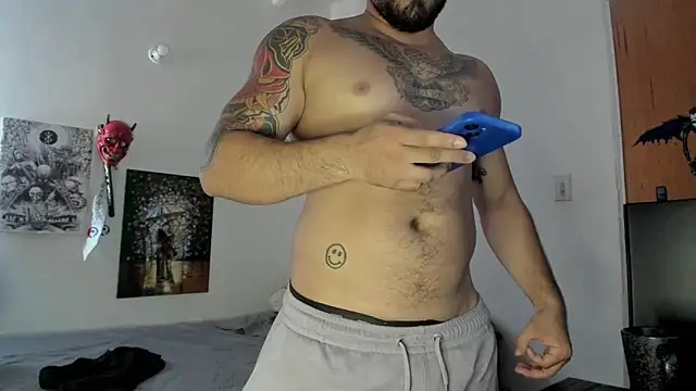 Snapshot of _Coddygold_ chatting on January 21, 2:48 pm  Coddygold  online show from January 21, 2:48 pm