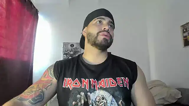 Snapshot of _Coddygold_ chatting on January 27, 12:16 pm  Coddygold  online show from January 27, 12:16 pm