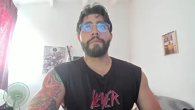 Snapshot of _Coddygold_ chatting on February 3, 8:57 pm  Coddygold  online show from February 3, 8:57 pm