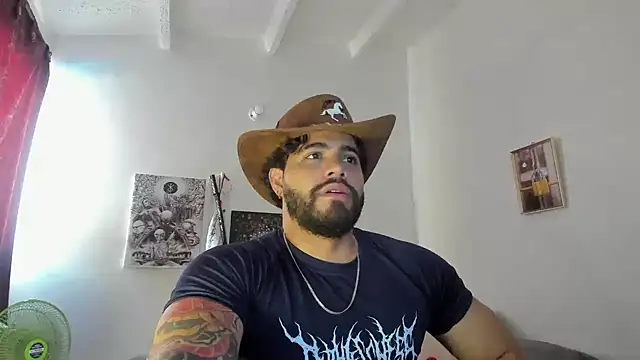 Snapshot of _Coddygold_ chatting on February 4, 2:53 pm  Coddygold  online show from February 4, 2:53 pm