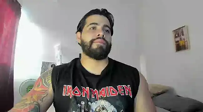 Snapshot of _Coddygold_ chatting on February 19, 10:20 pm  Coddygold  online show from February 19, 10:20 pm