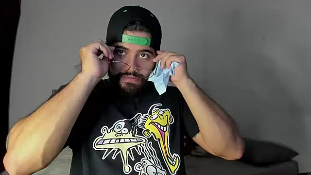 Snapshot of _Coddygold_ chatting on February 22, 11:46 pm  Coddygold  online show from February 22, 11:46 pm