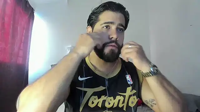 Snapshot of _Coddygold_ chatting on February 24, 12:16 pm  Coddygold  online show from February 24, 12:16 pm