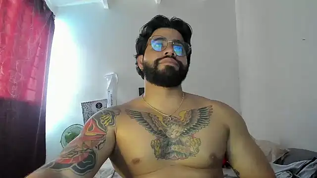 Snapshot of _Coddygold_ chatting on February 25, 11:44 pm  Coddygold  online show from February 25, 11:44 pm