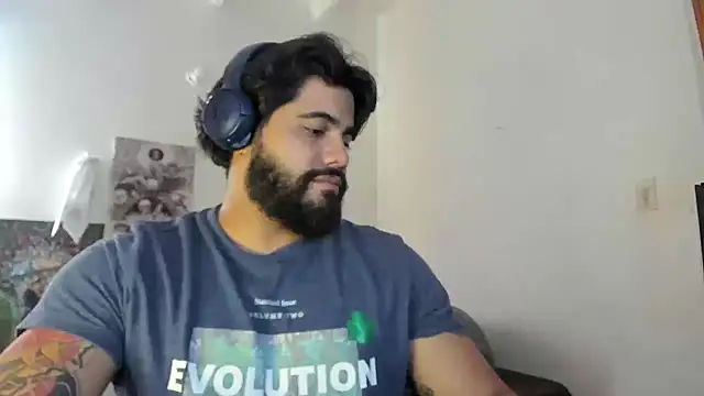 Snapshot of _Coddygold_ chatting on March 13, 3:06 pm  Coddygold  online show from March 13, 3:06 pm