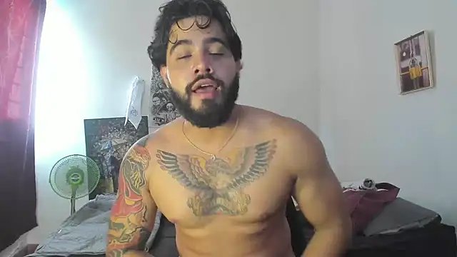 Snapshot of _Coddygold_ chatting on March 18, 3:42 pm  Coddygold  online show from March 18, 3:42 pm