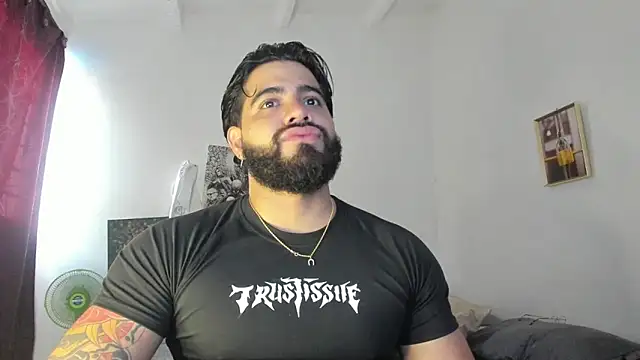 Snapshot of _Coddygold_ chatting on March 19, 12:01 pm  Coddygold  online show from March 19, 12:01 pm