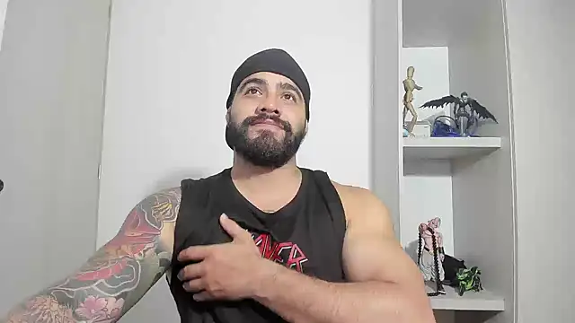 Snapshot of _Coddygold_ chatting on September 12, 12:55 am  Coddygold  online show from September 12, 12:55 am