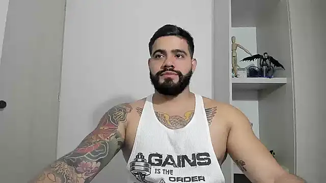 Snapshot of _Coddygold_ chatting on September 16, 12:44 am  Coddygold  online show from September 16, 12:44 am