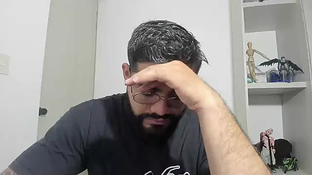 Snapshot of _Coddygold_ chatting on September 17, 11:45 am  Coddygold  online show from September 17, 11:45 am